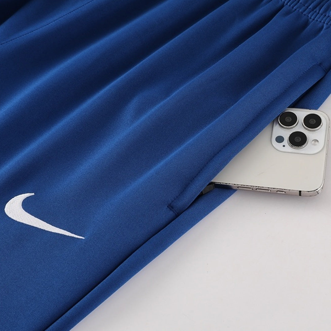 Tenue d'entraînement PSG 25/26 (veste + pantalon) bleu marine et rouge