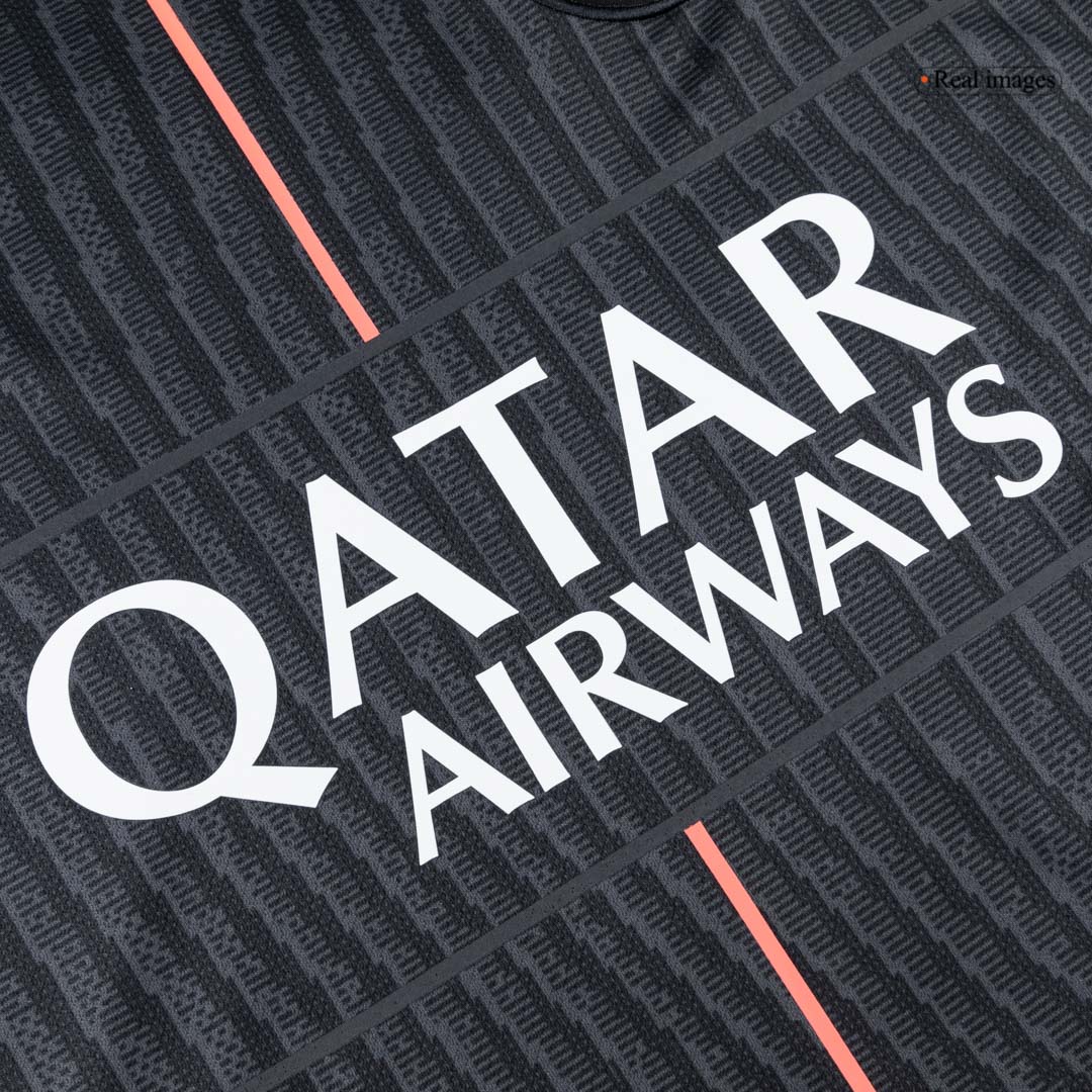 Quatrième tenue extérieure du PSG (maillot + short) 2025/26