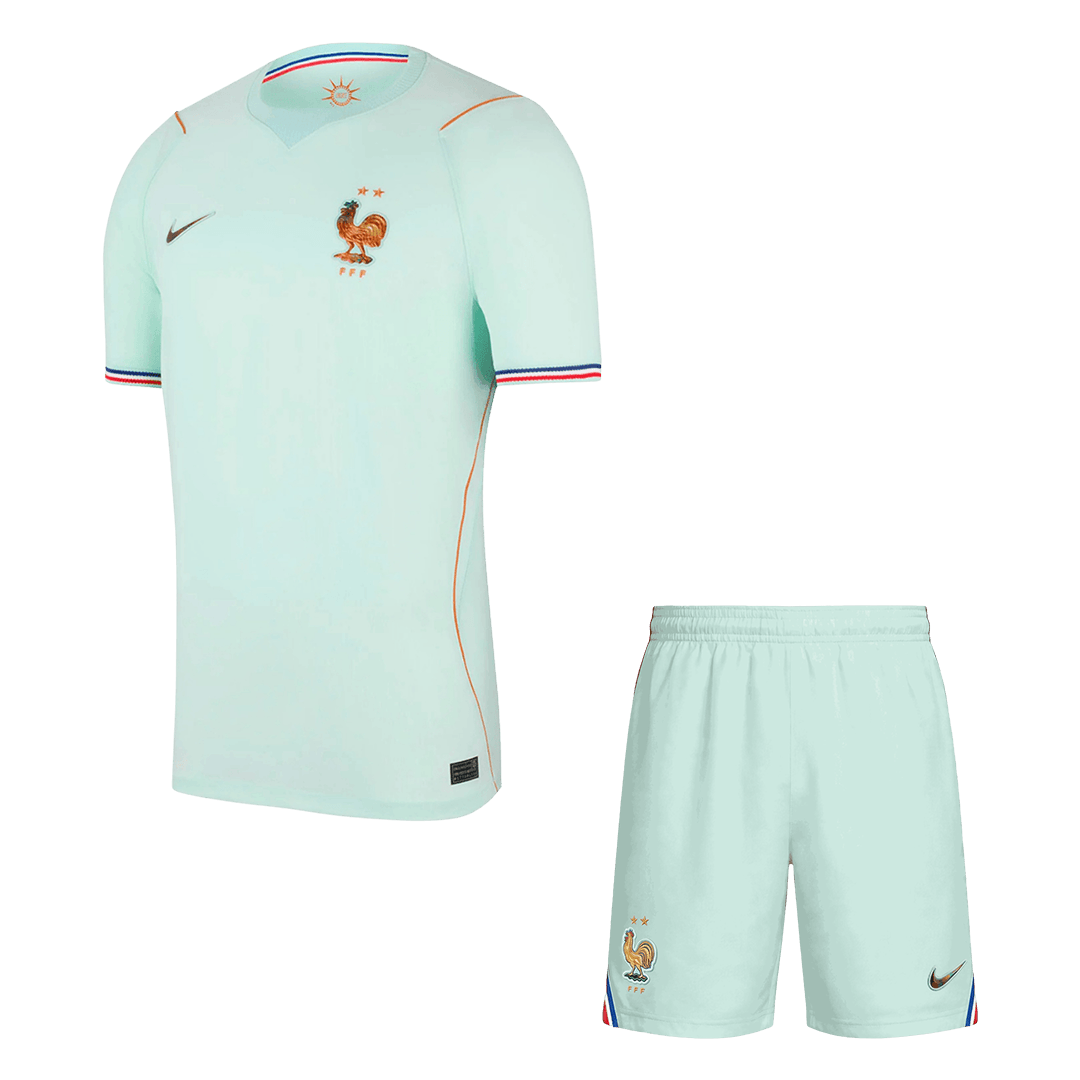 Tenue extérieure de l'équipe de France (maillot + short) pour la Coupe du Monde 2026