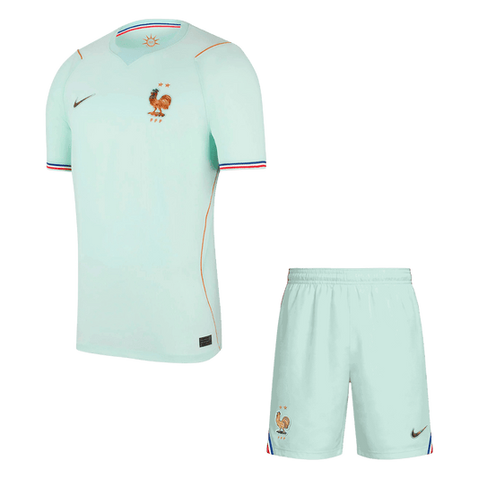 Tenue extérieure de l'équipe de France (maillot + short) pour la Coupe du Monde 2026